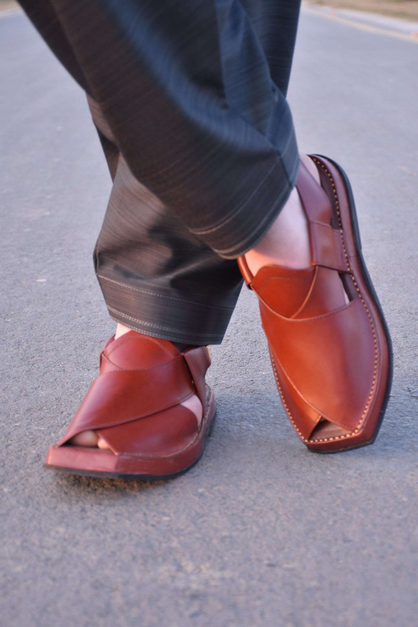 Premium Handcrafted Rust Brown Kaptaan Leather Peshawari Chappal