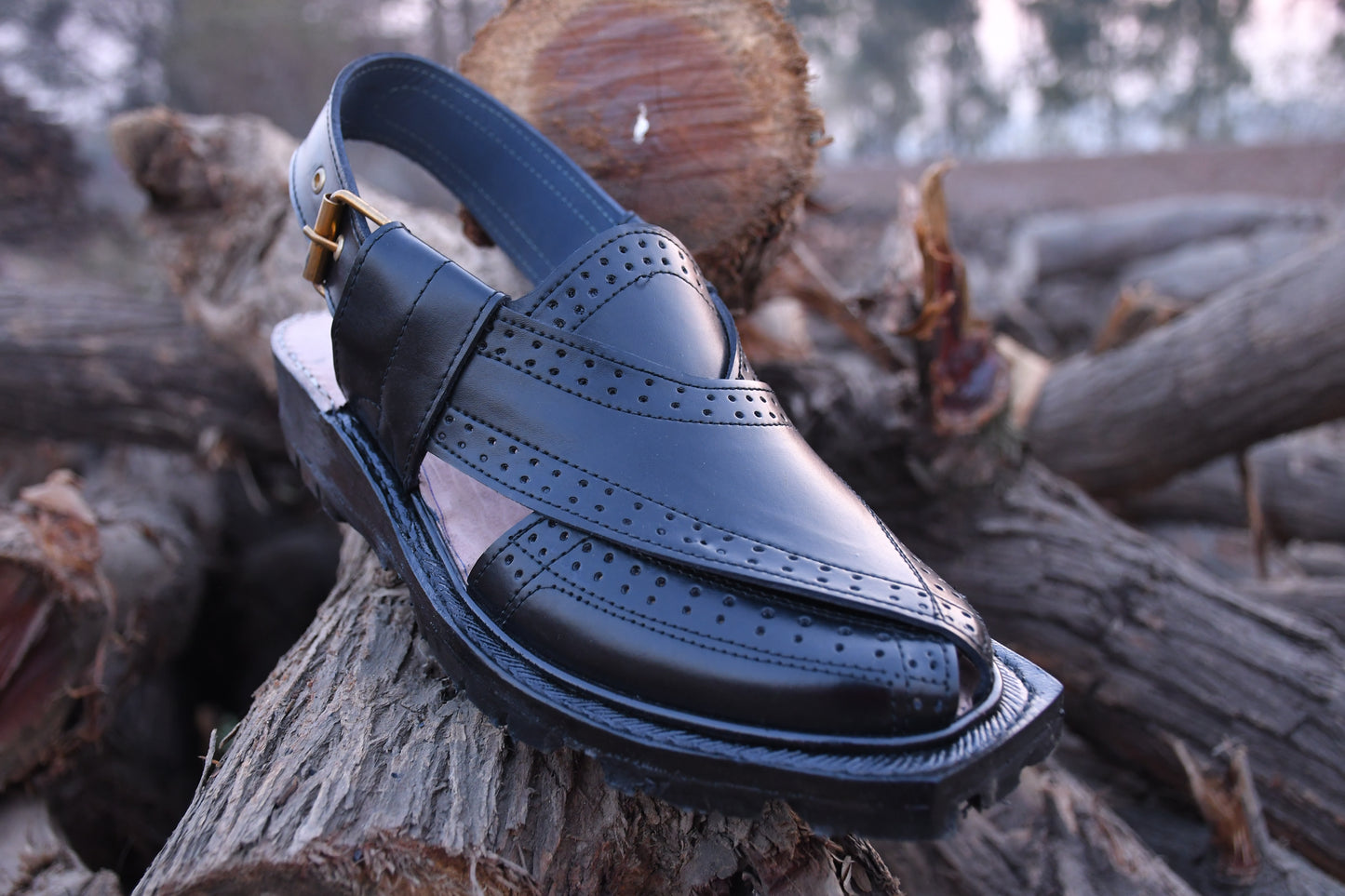 Black Norozi Chappal – The Symbol of Royalty & Tradition