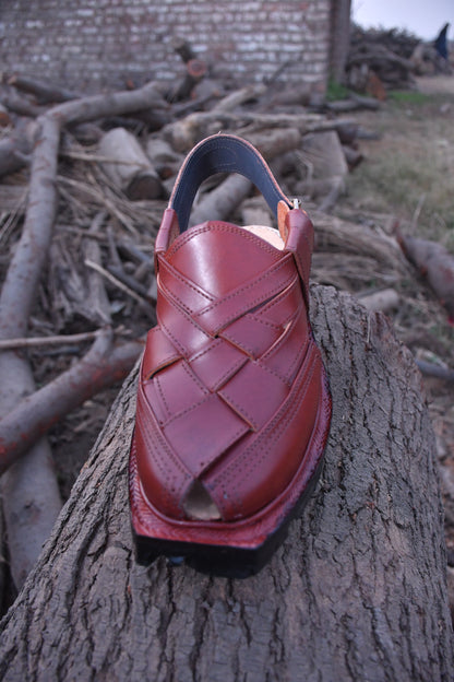 Regal Handcrafted Reddish-Brown Norozi Chappals – Luxurious Leather Heritage Footwear