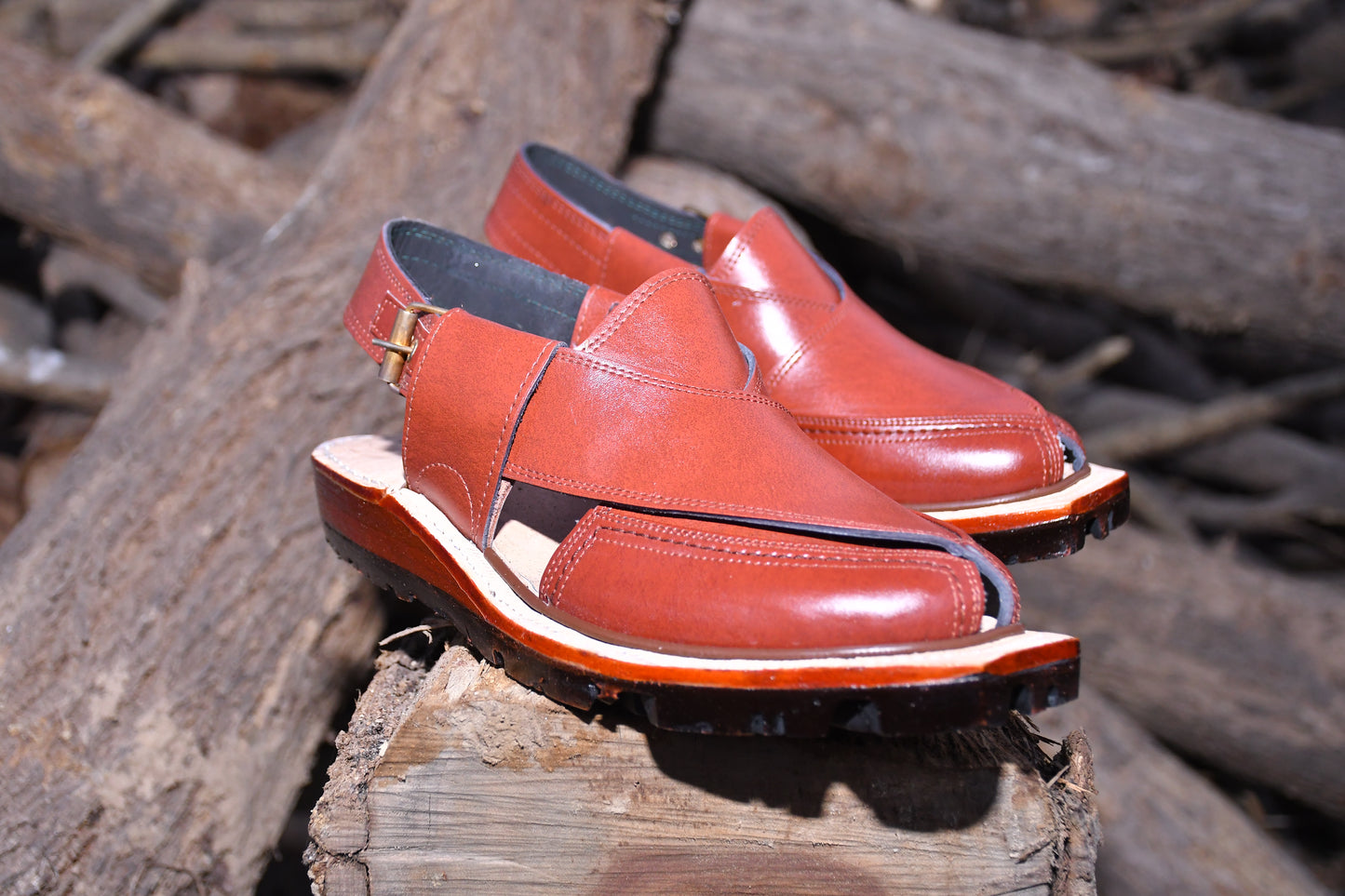 Elegant Handcrafted Tan-Brown Norozi Chappals